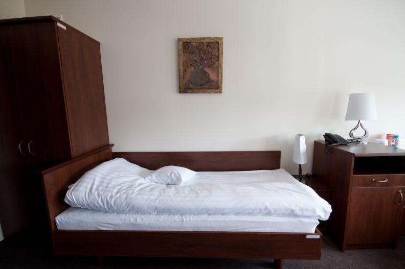 Noclegi Nad Oslawa Zagorz Szoba fotó